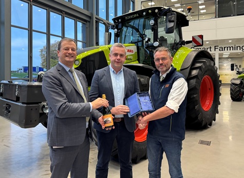 CLAAS DEALERS AWARDED