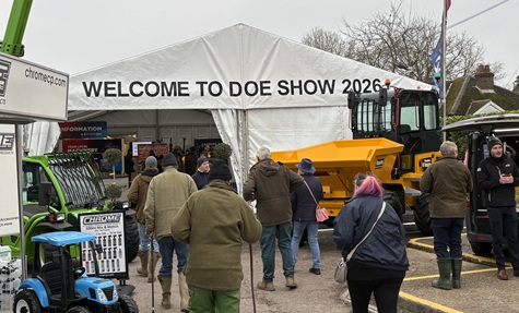SUCCESSFUL DOE SHOW