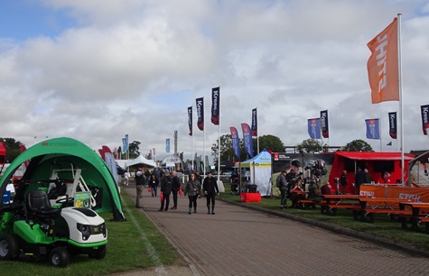 SHOW ANNOUNCES NEW TRANSPORT OPTIONS