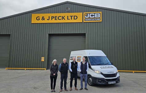 KUBOTA SIGNS UP DEALER