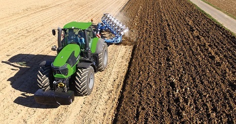 DATA SHOWS WHICH TRACTOR POWER BAND SAW THE GREATEST FALL