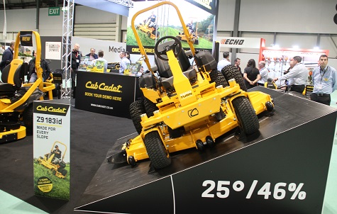 cub cadet stand sml